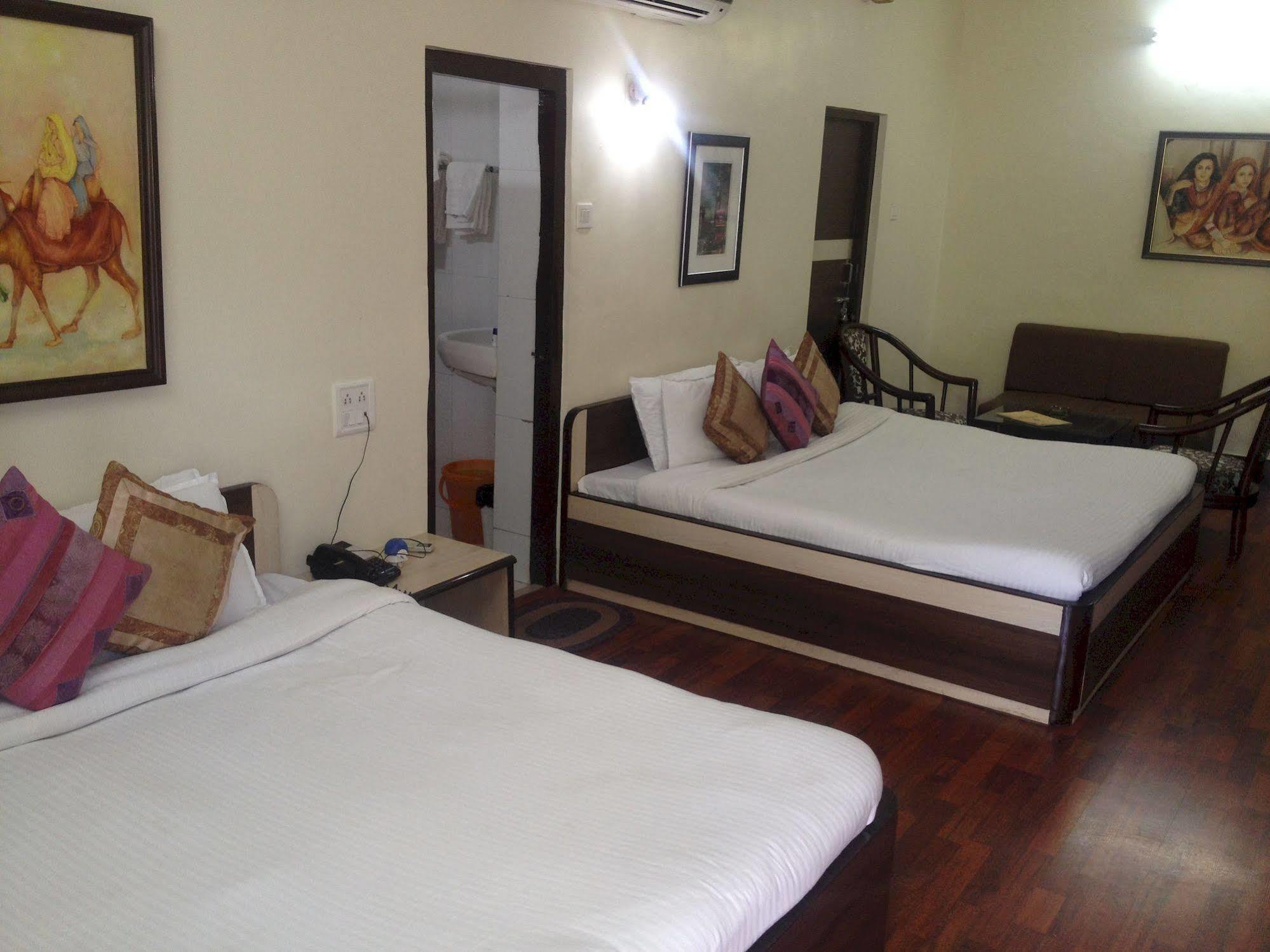 Hotel Karnavati Mount Abu Luaran gambar