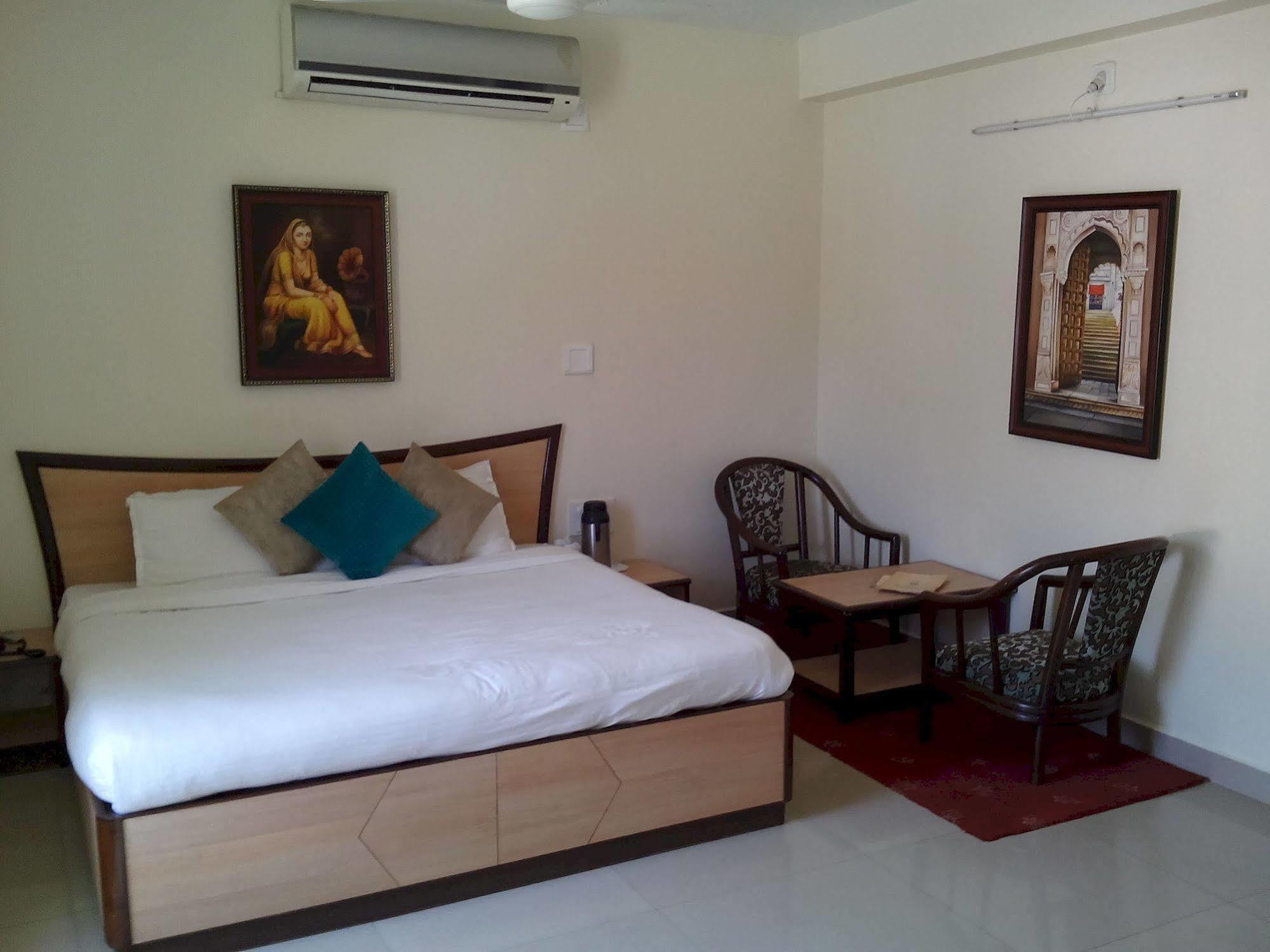 Hotel Karnavati Mount Abu Luaran gambar