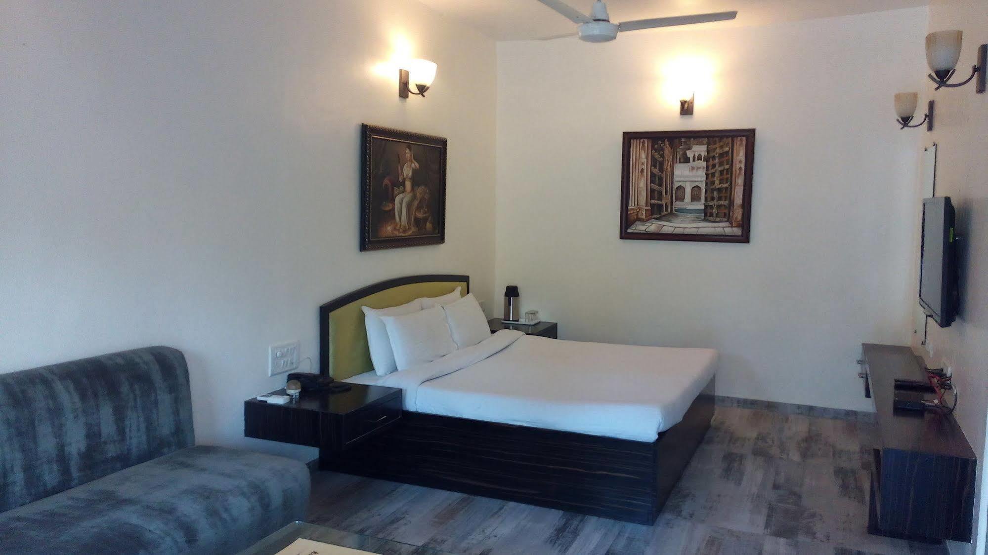Hotel Karnavati Mount Abu Luaran gambar